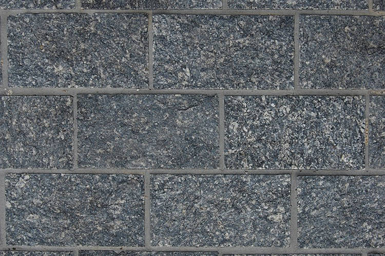 PEDRA MIRACEMA SERRADA 11,5×23 CM